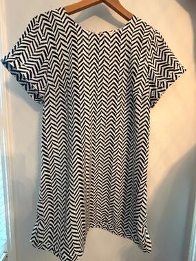 Sugarlips Mini Shift Dress with Black and Cream Geometric, Chevron Print